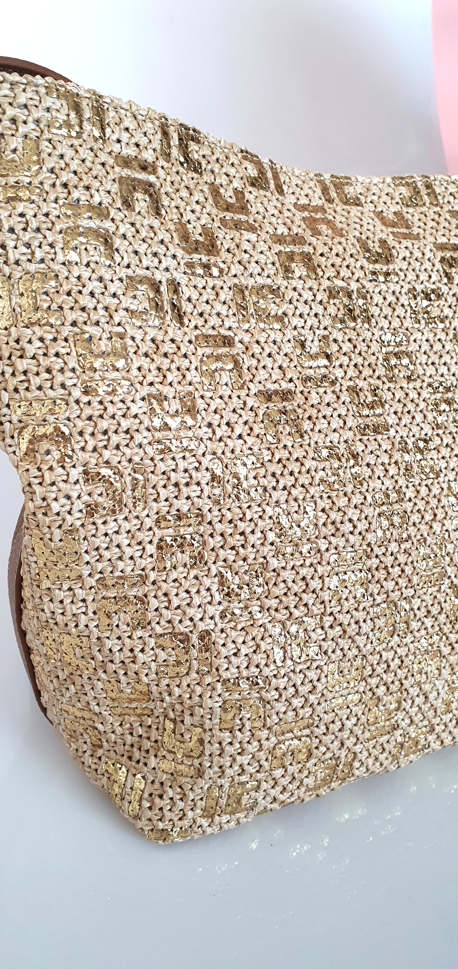 Apataki_Metal_IC_cross