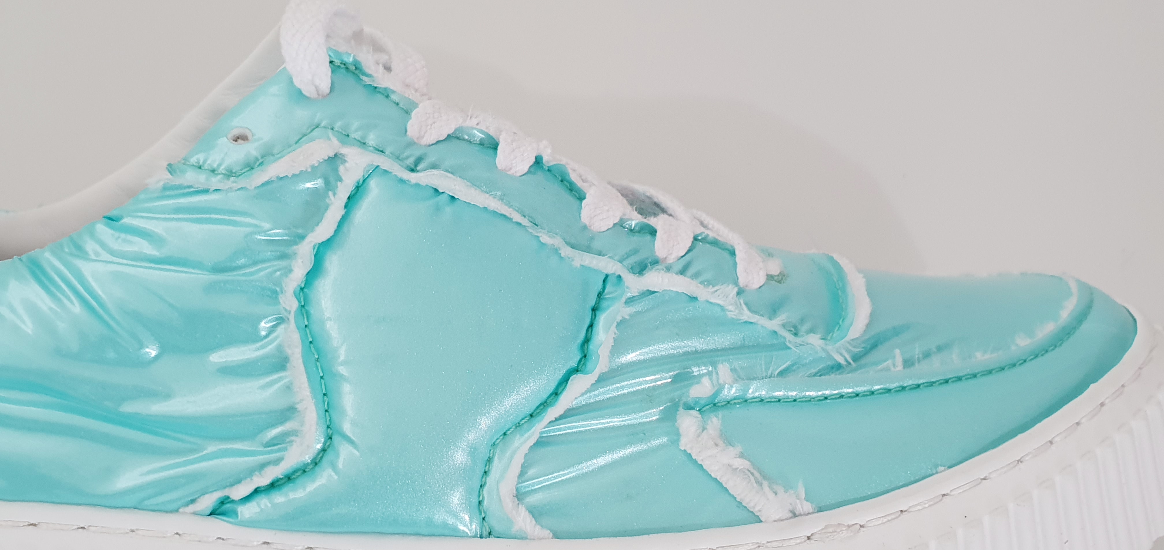 EmbracePearlGlassGenerationHeavy